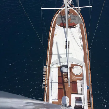 Hotel en barco Sadiye Hanim