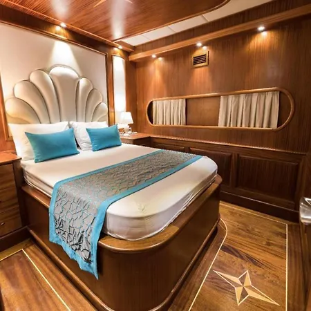Hotel en barco Sadiye Hanim